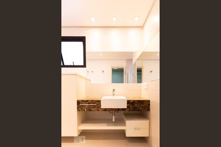 Apartamento à venda com 290m², 3 quartos e 4 vagasQuarto 2 suite