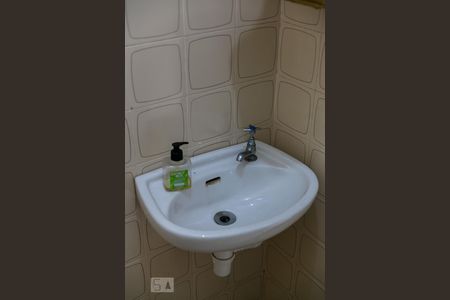 Casa à venda com 190m², 3 quartos e 2 vagasBanheiro de Serviço