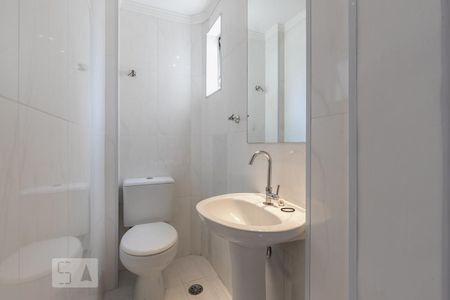 Banheiro Suite de apartamento para alugar com 2 quartos, 74m² em Vila Olímpia, São Paulo