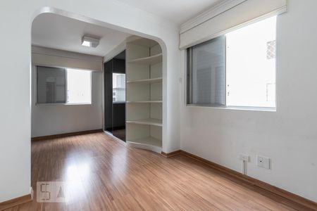 Suite de apartamento para alugar com 2 quartos, 74m² em Vila Olímpia, São Paulo