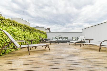 Studio para alugar com 32m², 1 quarto e 1 vagaPiscina