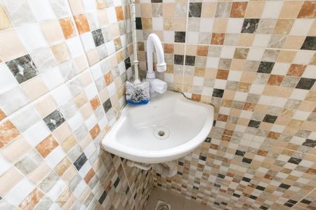 Apartamento à venda com 94m², 2 quartos e sem vagaBanheiro de Serviço - Torneira