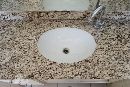 Apartamento para alugar com 64m², 3 quartos e 2 vagasBanheiro da suíte