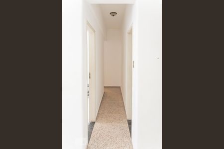 Corredor  de apartamento para alugar com 2 quartos, 60m² em Tijuca, Rio de Janeiro