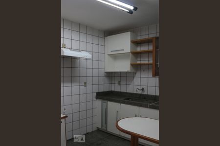 Apartamento para alugar com 110m², 3 quartos e 2 vagas Apartamento para alugar com 110m², 3 quartos e 2 vagasCozinha - Armários