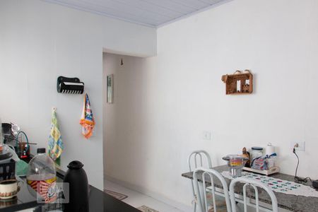 Casa à venda com 242m², 2 quartos e 2 vagasCozinha