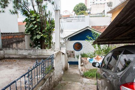 Casa à venda com 242m², 2 quartos e 2 vagasÁrea externa