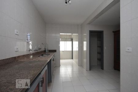 Apartamento para alugar com 134m², 3 quartos e 1 vagaCozinha