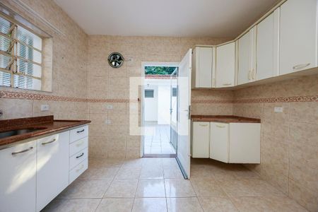 Casa à venda com 150m², 3 quartos e 2 vagas Casa à venda com 150m², 3 quartos e 2 vagasCozinha