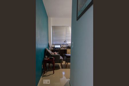 Apartamento à venda com 130m², 4 quartos e 2 vagasEscritório