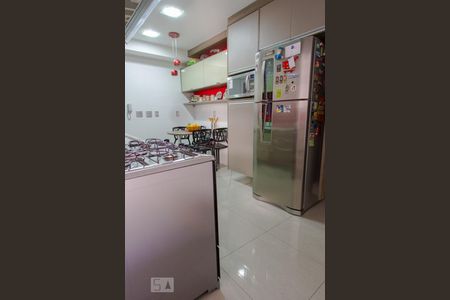 Apartamento à venda com 130m², 4 quartos e 2 vagasCozinha