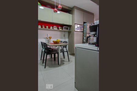 Apartamento à venda com 130m², 4 quartos e 2 vagasCozinha