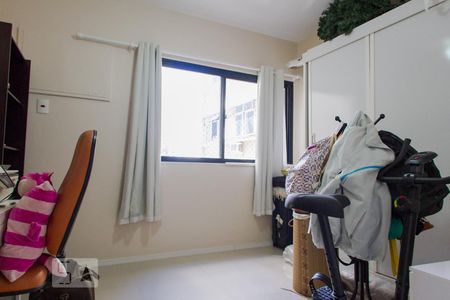 Apartamento à venda com 130m², 4 quartos e 2 vagasQuarto 1