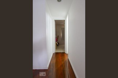 Apartamento à venda com 130m², 4 quartos e 2 vagasCorredor