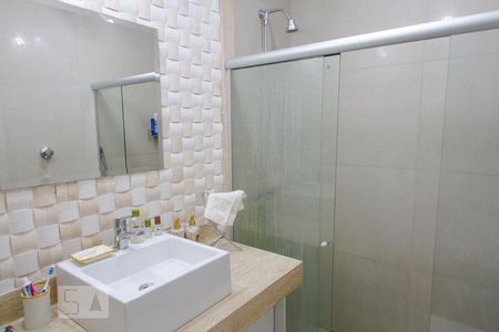 Apartamento à venda com 130m², 4 quartos e 2 vagasBanheiro Social