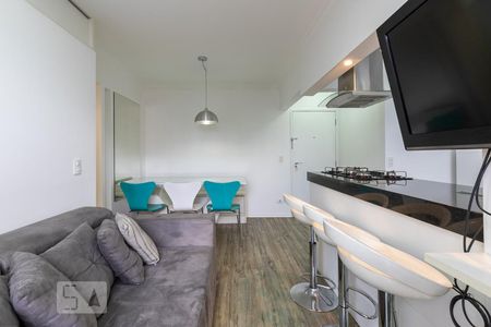 Sala de apartamento para alugar com 1 quarto, 40m² em Indianópolis, São Paulo