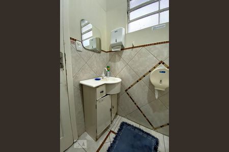 Casa à venda com 100m², 2 quartos e sem vagaBanheiro