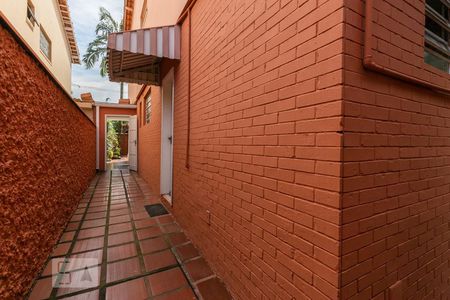 Casa à venda com 199m², 3 quartos e 4 vagas Casa à venda com 199m², 3 quartos e 4 vagasQuintal