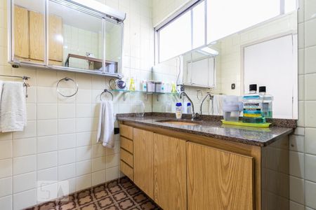 Casa à venda com 199m², 3 quartos e 4 vagas Casa à venda com 199m², 3 quartos e 4 vagasBanheiro