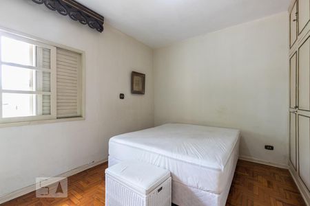 Casa à venda com 199m², 3 quartos e 4 vagas Casa à venda com 199m², 3 quartos e 4 vagasQuarto 3