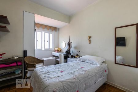 Casa à venda com 199m², 3 quartos e 4 vagas Casa à venda com 199m², 3 quartos e 4 vagasQuarto 2