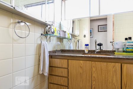 Casa à venda com 199m², 3 quartos e 4 vagas Casa à venda com 199m², 3 quartos e 4 vagasBanheiro