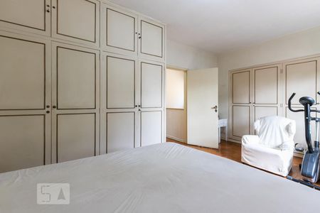 Casa à venda com 199m², 3 quartos e 4 vagas Casa à venda com 199m², 3 quartos e 4 vagasQuarto 3