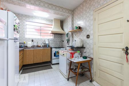 Casa à venda com 199m², 3 quartos e 4 vagas Casa à venda com 199m², 3 quartos e 4 vagasCozinha