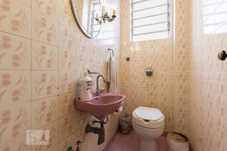 Casa à venda com 199m², 3 quartos e 4 vagas Casa à venda com 199m², 3 quartos e 4 vagasLavabo