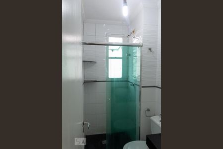 Banheiro de apartamento para alugar com 2 quartos, 56m² em Dos Casa, São Bernardo do Campo