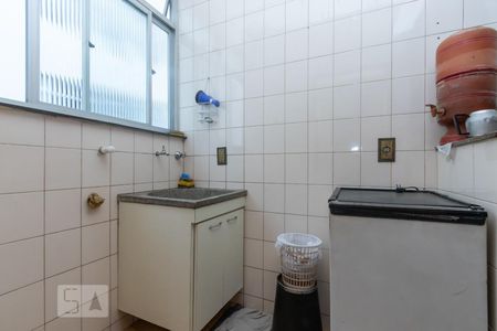 Casa de condomínio à venda com 96m², 3 quartos e 1 vagaÁrea de Serviço