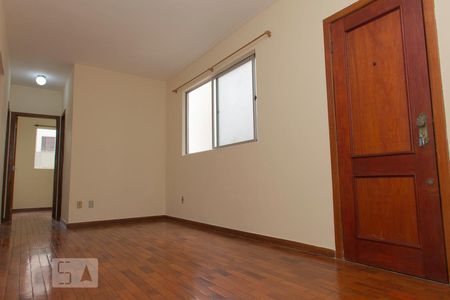 Sala de apartamento para alugar com 2 quartos, 60m² em Buritis, Belo Horizonte