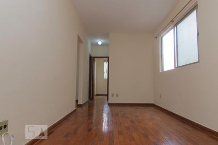 Sala de apartamento para alugar com 2 quartos, 60m² em Buritis, Belo Horizonte