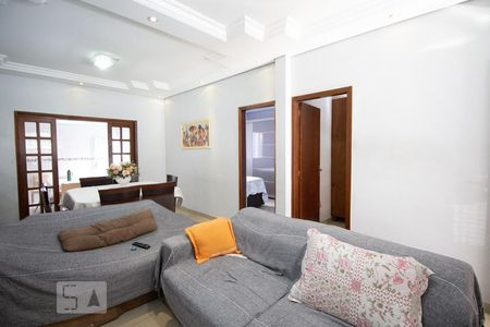 Sala de casa à venda com 3 quartos, 90m² em Vila Fachini, São Paulo