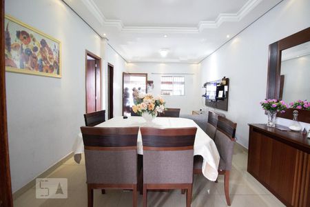 Sala de casa à venda com 3 quartos, 90m² em Vila Fachini, São Paulo