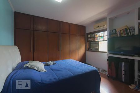 Casa à venda com 310m², 4 quartos e 5 vagasQuarto 3