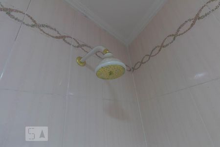 Casa à venda com 310m², 4 quartos e 5 vagasBanheiro - Quarto 1