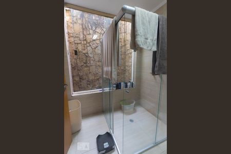 Casa à venda com 310m², 4 quartos e 5 vagasBanheiro - Quarto 4