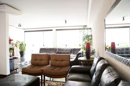 Sala de casa à venda com 6 quartos, 430m² em Cidade Vargas, São Paulo