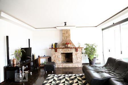 Sala de casa à venda com 6 quartos, 430m² em Cidade Vargas, São Paulo