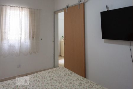 Casa à venda com 470m², 6 quartos e 8 vagas Casa à venda com 470m², 6 quartos e 8 vagasQuarto 3