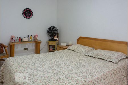 Casa à venda com 470m², 6 quartos e 8 vagas Casa à venda com 470m², 6 quartos e 8 vagasQuarto 3