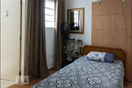 Casa à venda com 470m², 6 quartos e 8 vagas Casa à venda com 470m², 6 quartos e 8 vagasQuarto 1