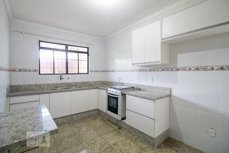 Casa à venda com 200m², 4 quartos e sem vagaCozinha
