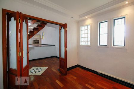 Quarto reversível de casa à venda com 4 quartos, 200m² em Jardim Record, São Paulo