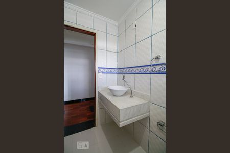 Casa à venda com 200m², 4 quartos e sem vagaBanheiro