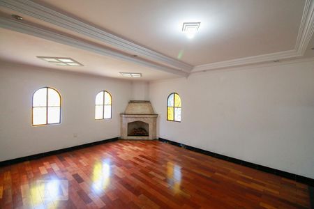 Sala de casa à venda com 4 quartos, 200m² em Jardim Record, São Paulo