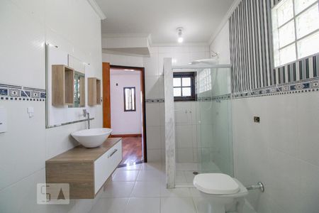 Casa à venda com 200m², 4 quartos e sem vagaBanheiro 