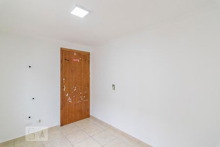 Quarto 2 de apartamento para alugar com 2 quartos, 55m² em Jardim Alvorada, Santo André