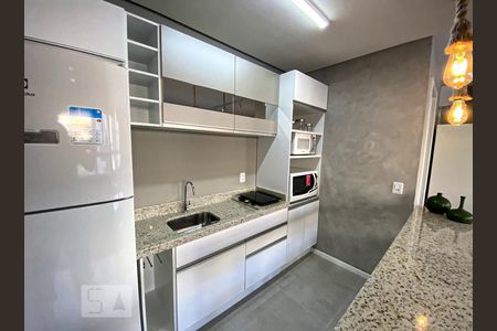 Cozinha de kitnet/studio para alugar com 1 quarto, 35m² em Rio Branco, Novo Hamburgo